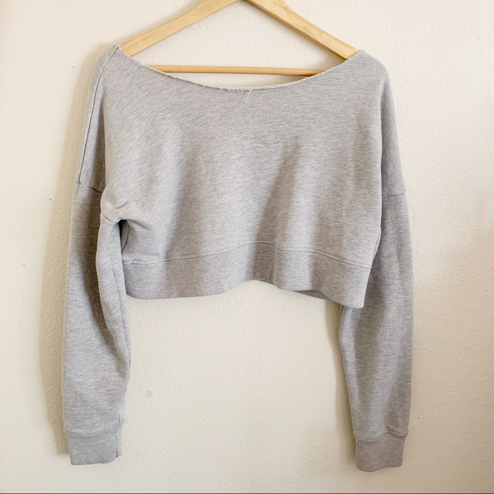 Cropped Gray Pullover Sweater Longsleeve
